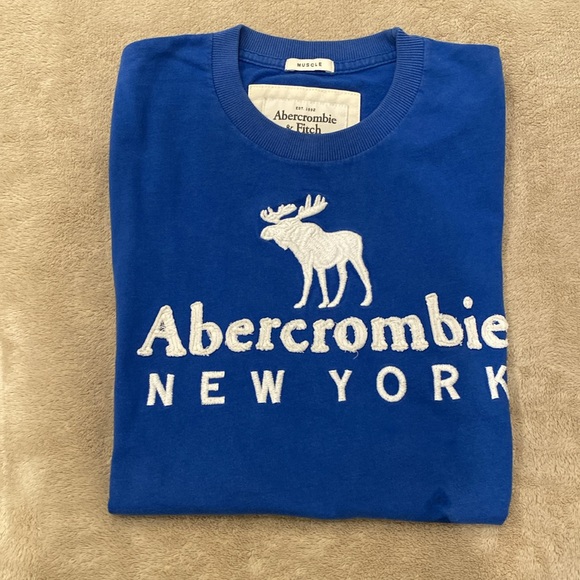 A&F tee - Picture 2 of 2